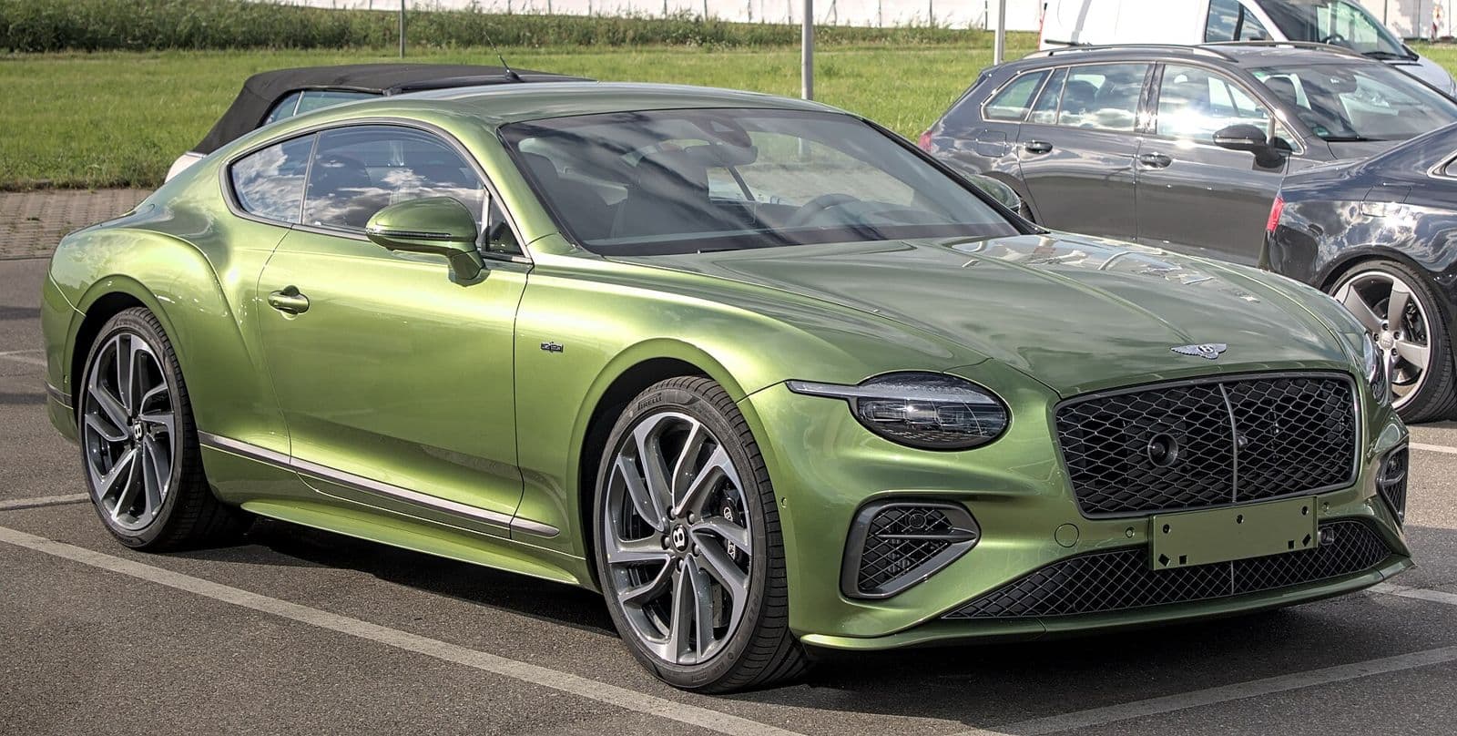 Bentley Rental Price in Kuala Lumpur (2026): Continental, Bentayga & GTC Rates