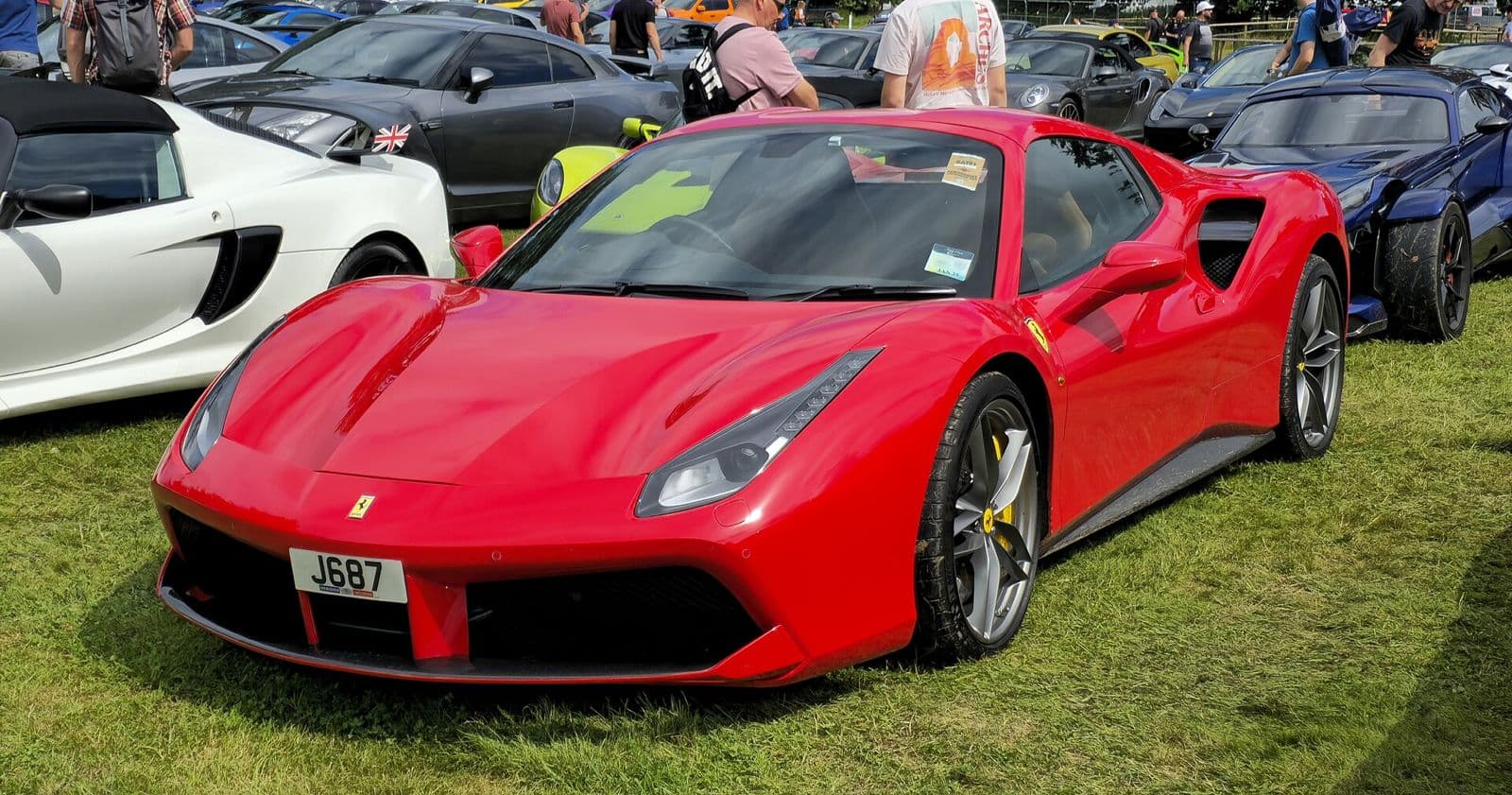 Lamborghini vs Ferrari: Which Should You Rent in Kuala Lumpur?