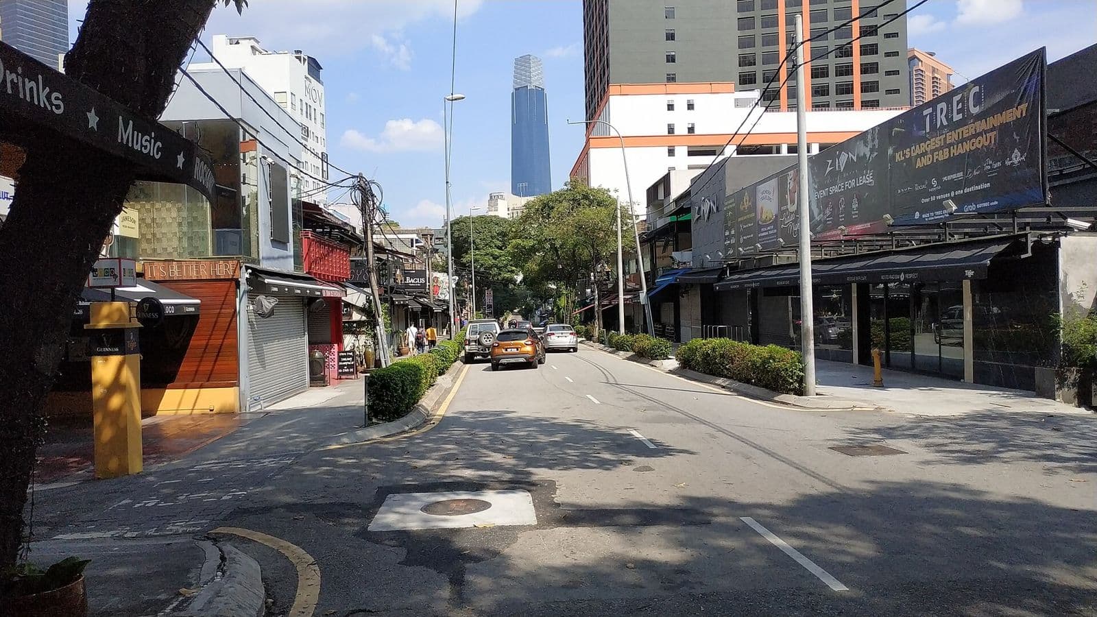 Renting a Supercar in the KLCC district: the Petronas Twin Towers Drives & Delivery